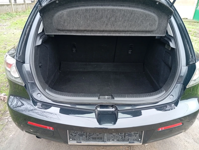 Mazda 3 1.4i Feislif , снимка 9 - Автомобили и джипове - 52747256