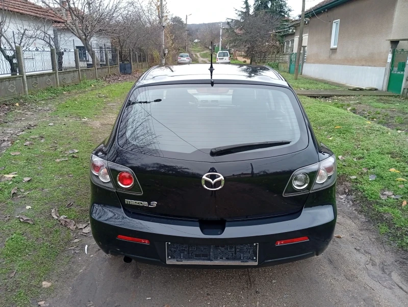 Mazda 3 1.4i Feislif , снимка 7 - Автомобили и джипове - 52747256