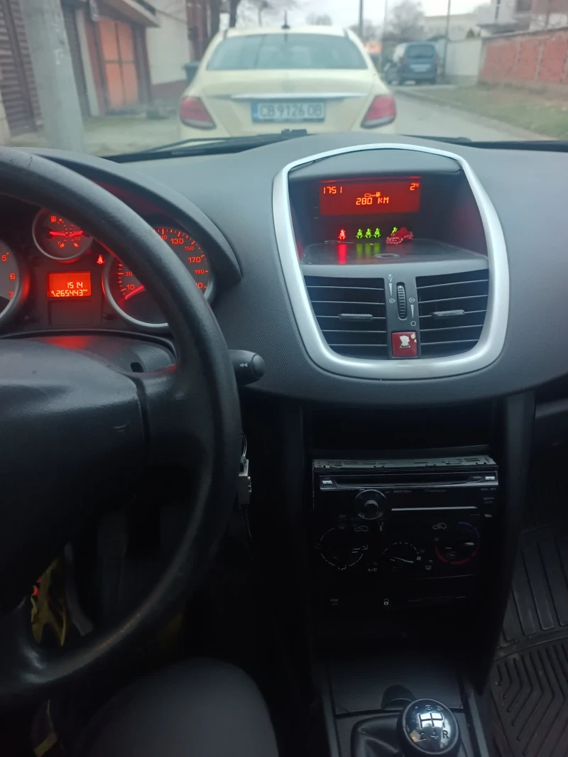 Peugeot 207 1.4 газ, снимка 2 - Автомобили и джипове - 53539698