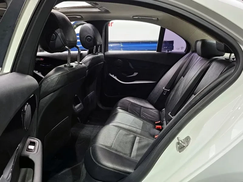 Mercedes-Benz C 200, снимка 11 - Автомобили и джипове - 55110294