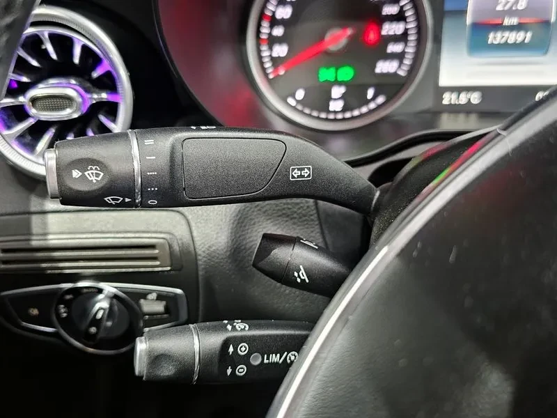 Mercedes-Benz C 200, снимка 17 - Автомобили и джипове - 55110294
