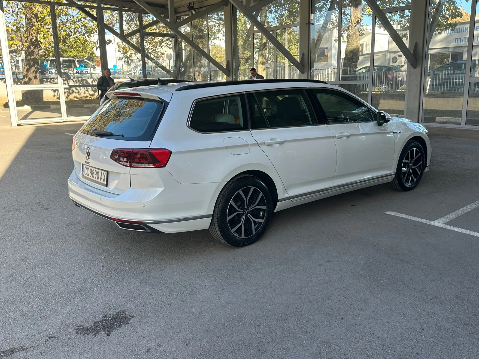 VW Passat 1.4 TSI PHEV - изображение 6