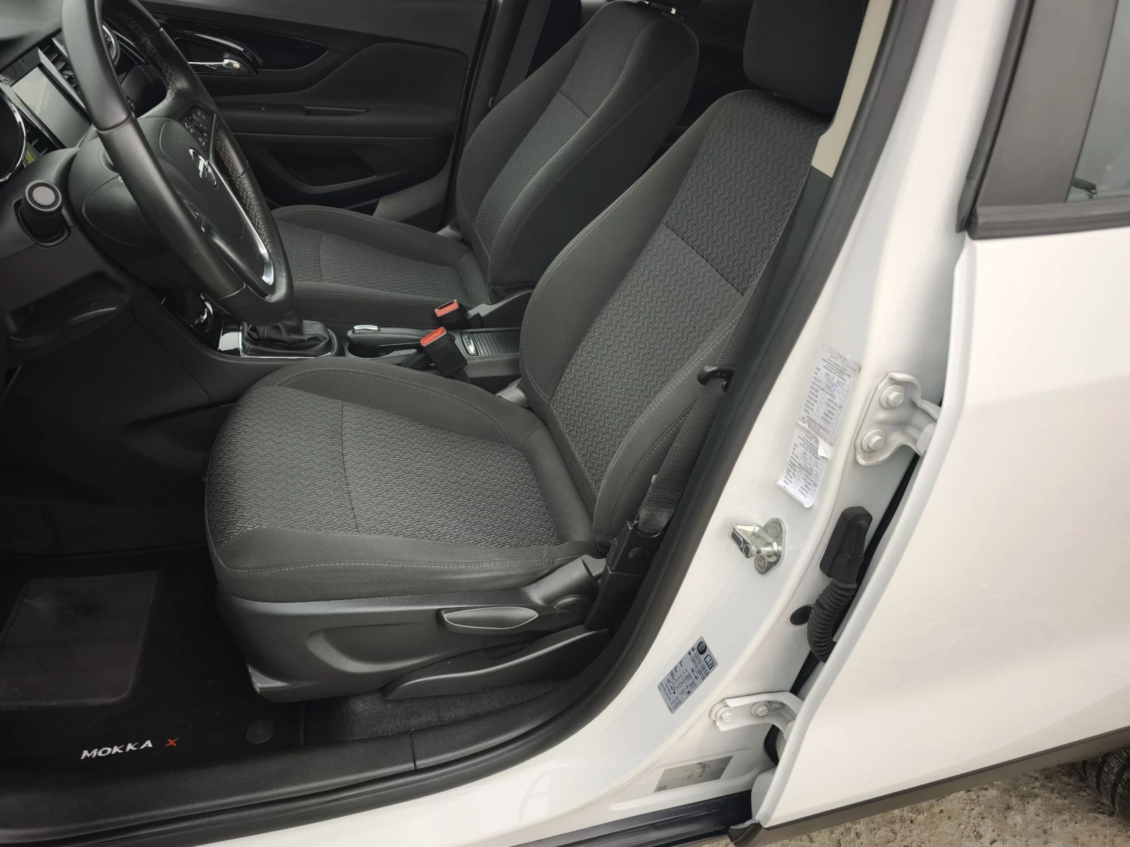 Opel Mokka X 1.6i ПЪЛНА СЕРВИЗНА ИСТОРИЯ НОВА !!! - изображение 8