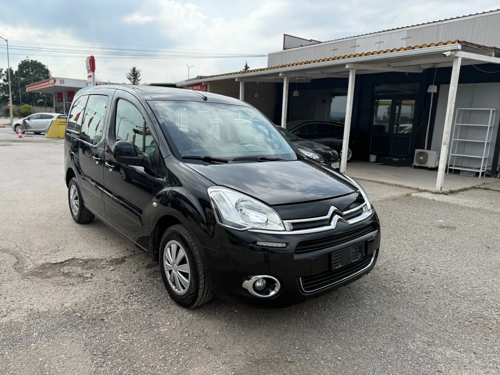 Citroen Berlingo 1.6HDI Multispace EURO 5B - изображение 2