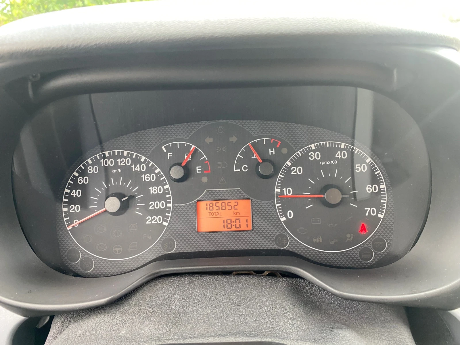 Fiat Punto 1.2i clima - изображение 10