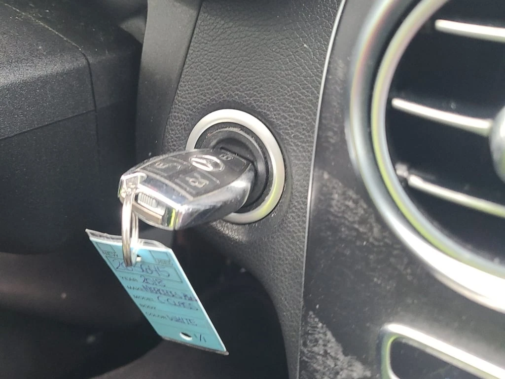 Mercedes-Benz C 43 AMG * CARFAX * ФИНАНСИРАНЕ - изображение 8