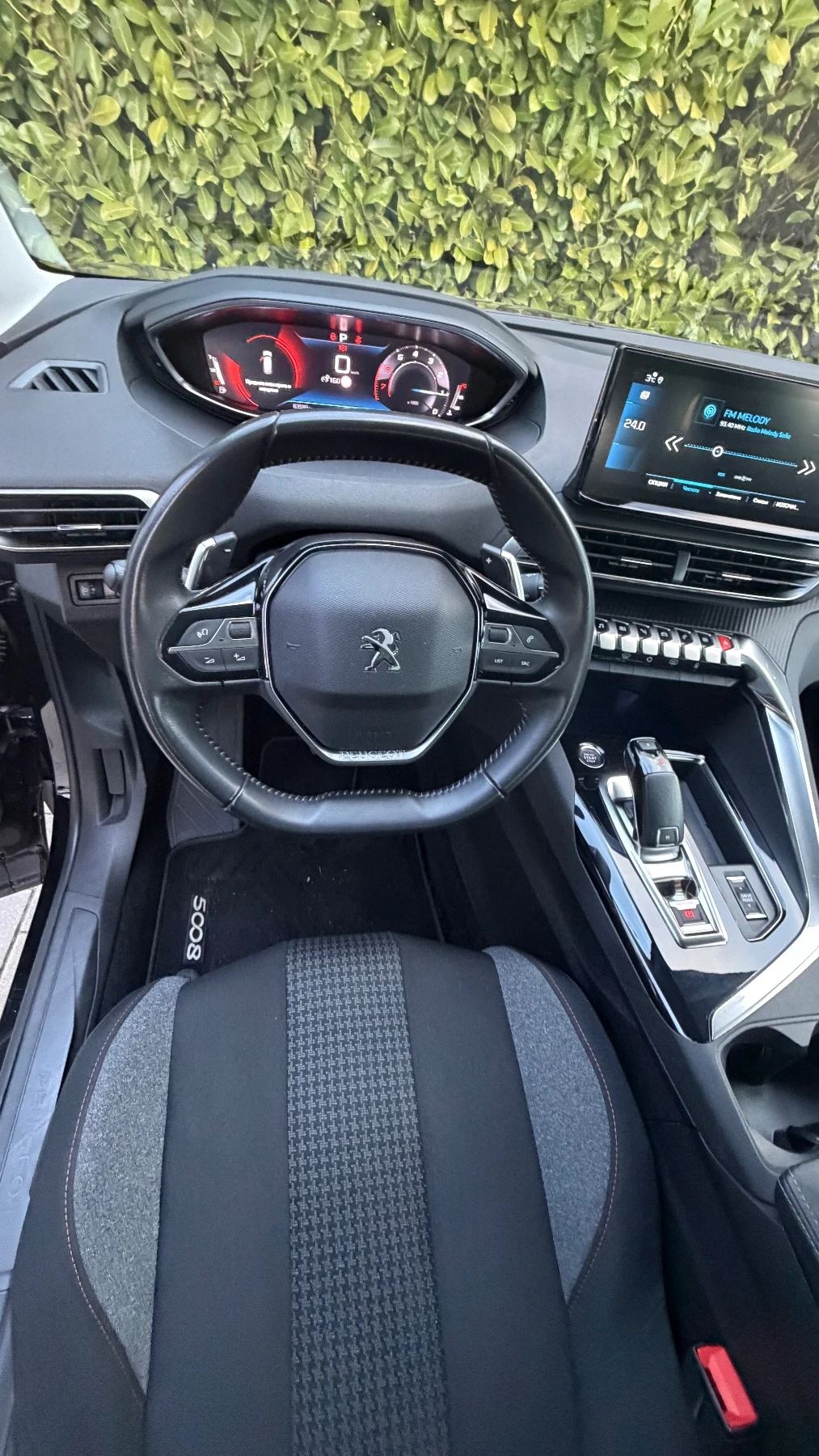 Peugeot 5008 EAT8 7places 83.500km TOP - изображение 9