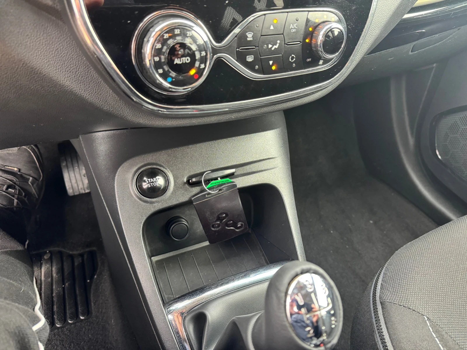 Renault Captur 1.5 dci evro 6 - изображение 10