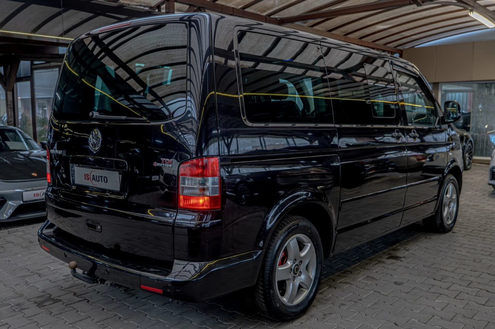 VW Multivan 2.5TDI/4Motion/Highline/Ксенон/Навигация/Подгрев/А - изображение 6