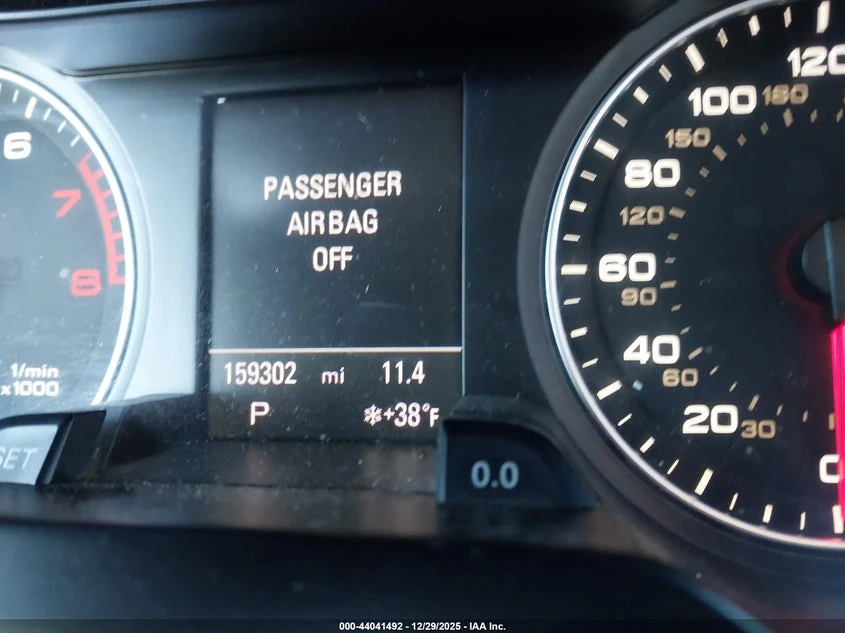 Audi A4 2.0L I-4 DI, DOHC, VVT, TURBO, 211HP Front Wheel, снимка 15 - Автомобили и джипове - 53978245