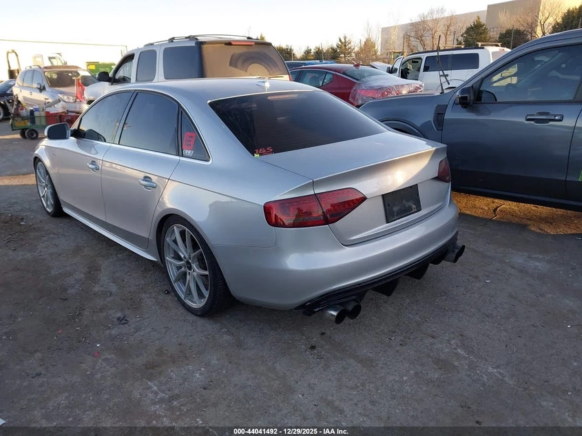 Audi A4 2.0L I-4 DI, DOHC, VVT, TURBO, 211HP Front Wheel, снимка 3 - Автомобили и джипове - 53978245