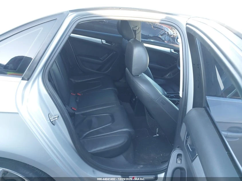 Audi A4 2.0L I-4 DI, DOHC, VVT, TURBO, 211HP Front Wheel, снимка 8 - Автомобили и джипове - 53978245