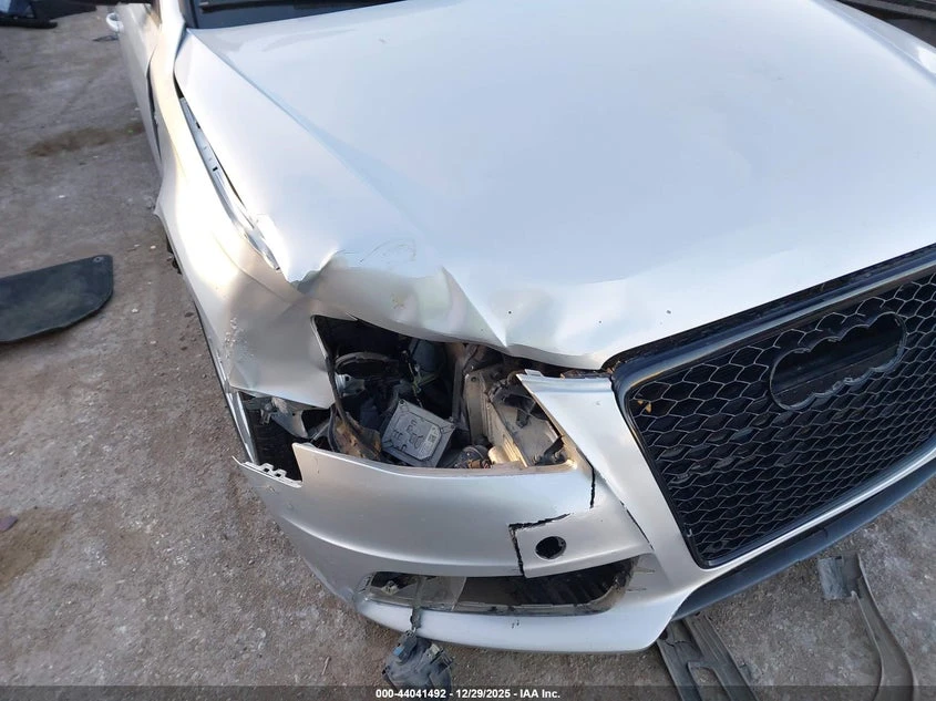 Audi A4 2.0L I-4 DI, DOHC, VVT, TURBO, 211HP Front Wheel, снимка 6 - Автомобили и джипове - 53978245