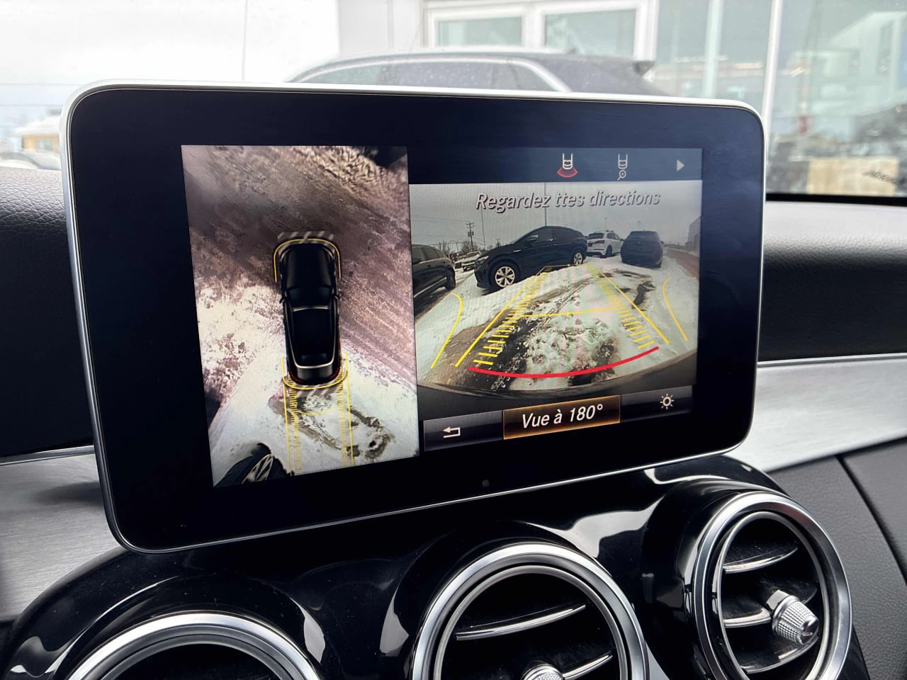 Mercedes-Benz C 300 * 4-MATIC* 360 КАМЕРА* ПОДГРЕВ/ОБДУХВАНЕ* , снимка 11 - Автомобили и джипове - 53983147