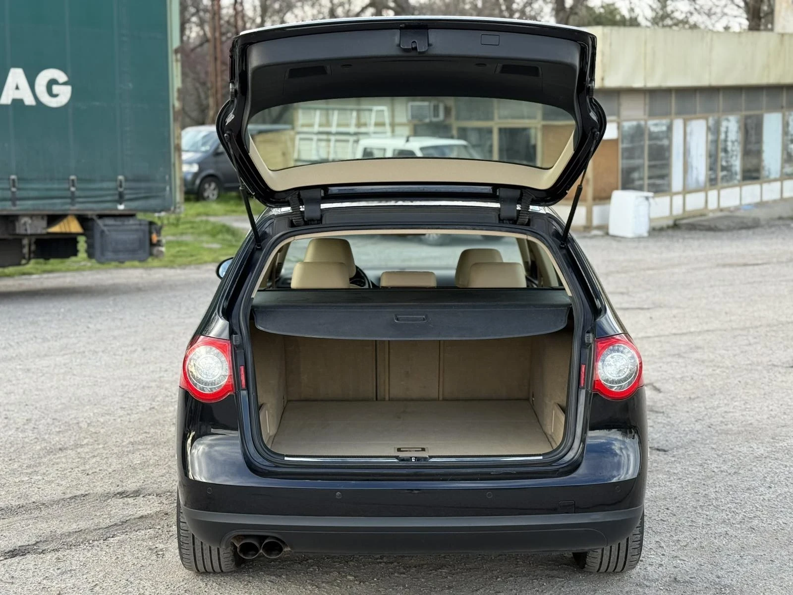 VW Passat 2.0 tdi HIGHLINE , снимка 7 - Автомобили и джипове - 54127494