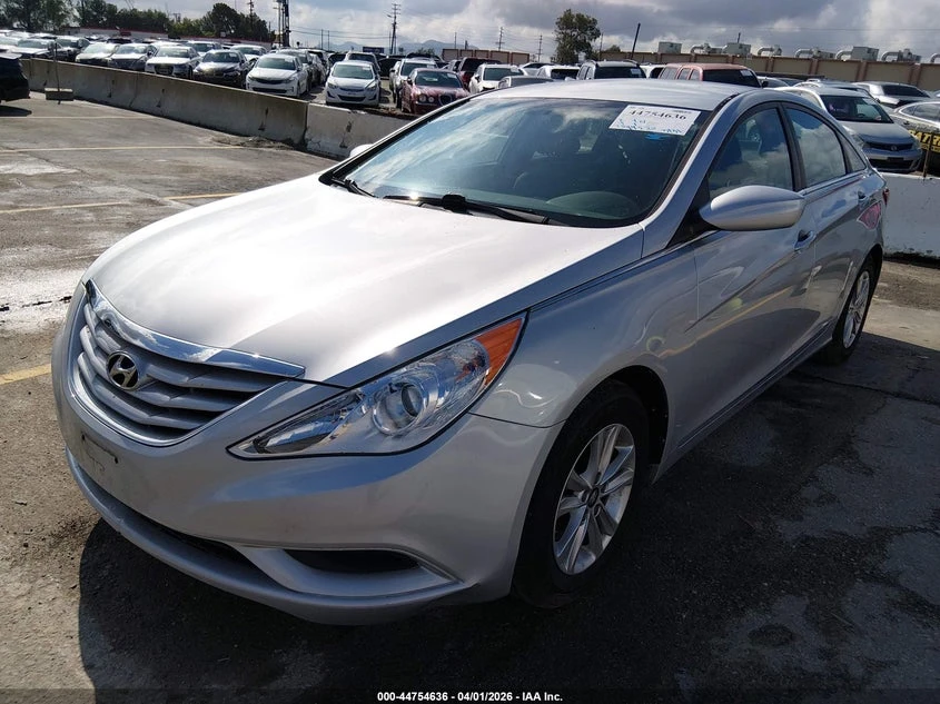 Hyundai Sonata 2.4L I-4 DI, DOHC, VVT, 190HP Front Wheel Drive | Mobile.bg � ����������� 2