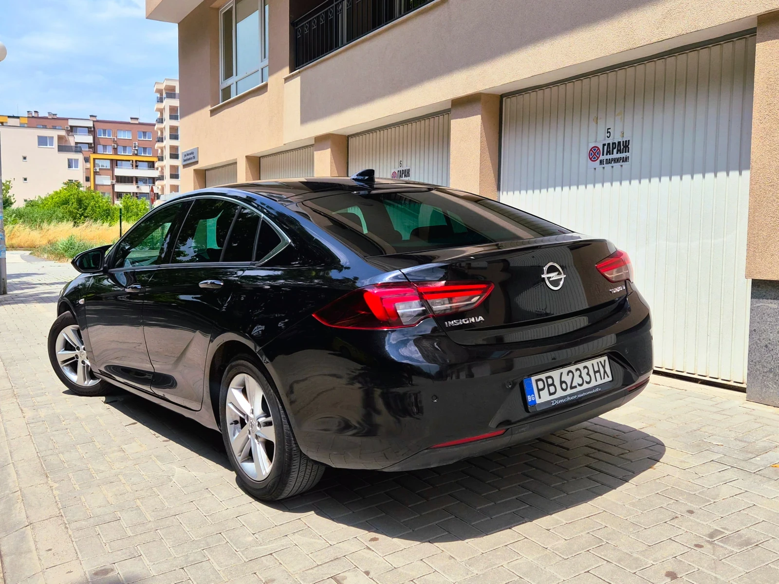 Opel Insignia Grand Sport, снимка 4 - Автомобили и джипове - 55146531