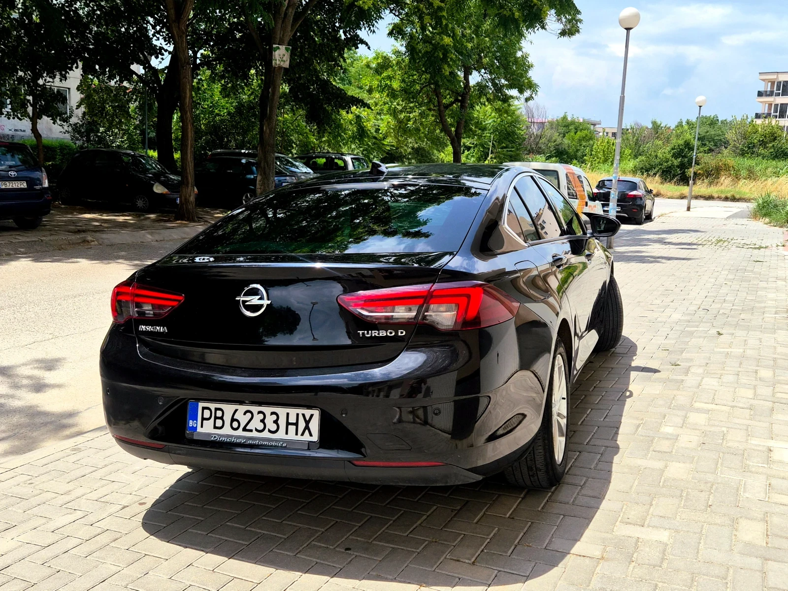 Opel Insignia Grand Sport, снимка 6 - Автомобили и джипове - 55146531