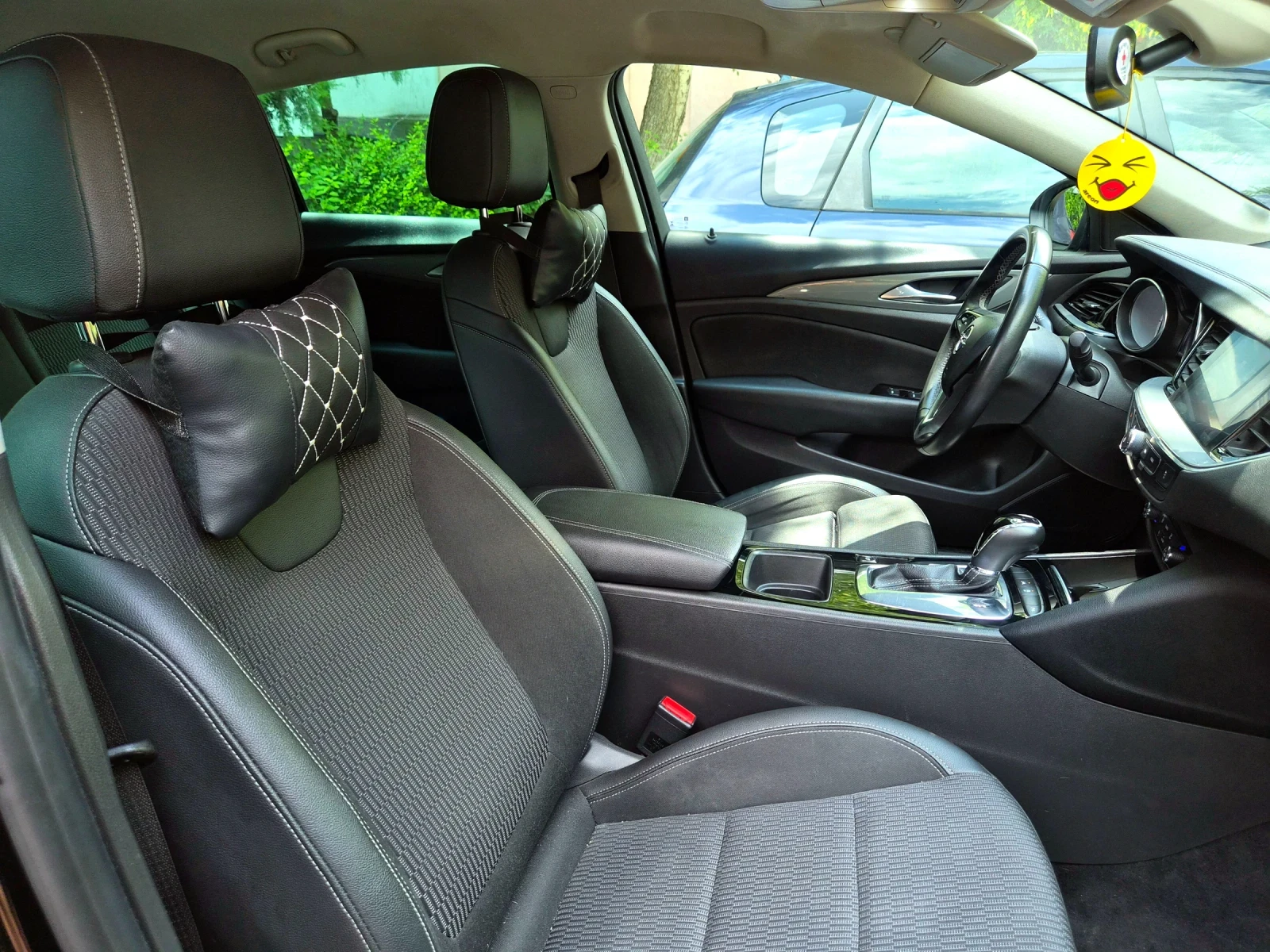 Opel Insignia Grand Sport, снимка 16 - Автомобили и джипове - 55146531