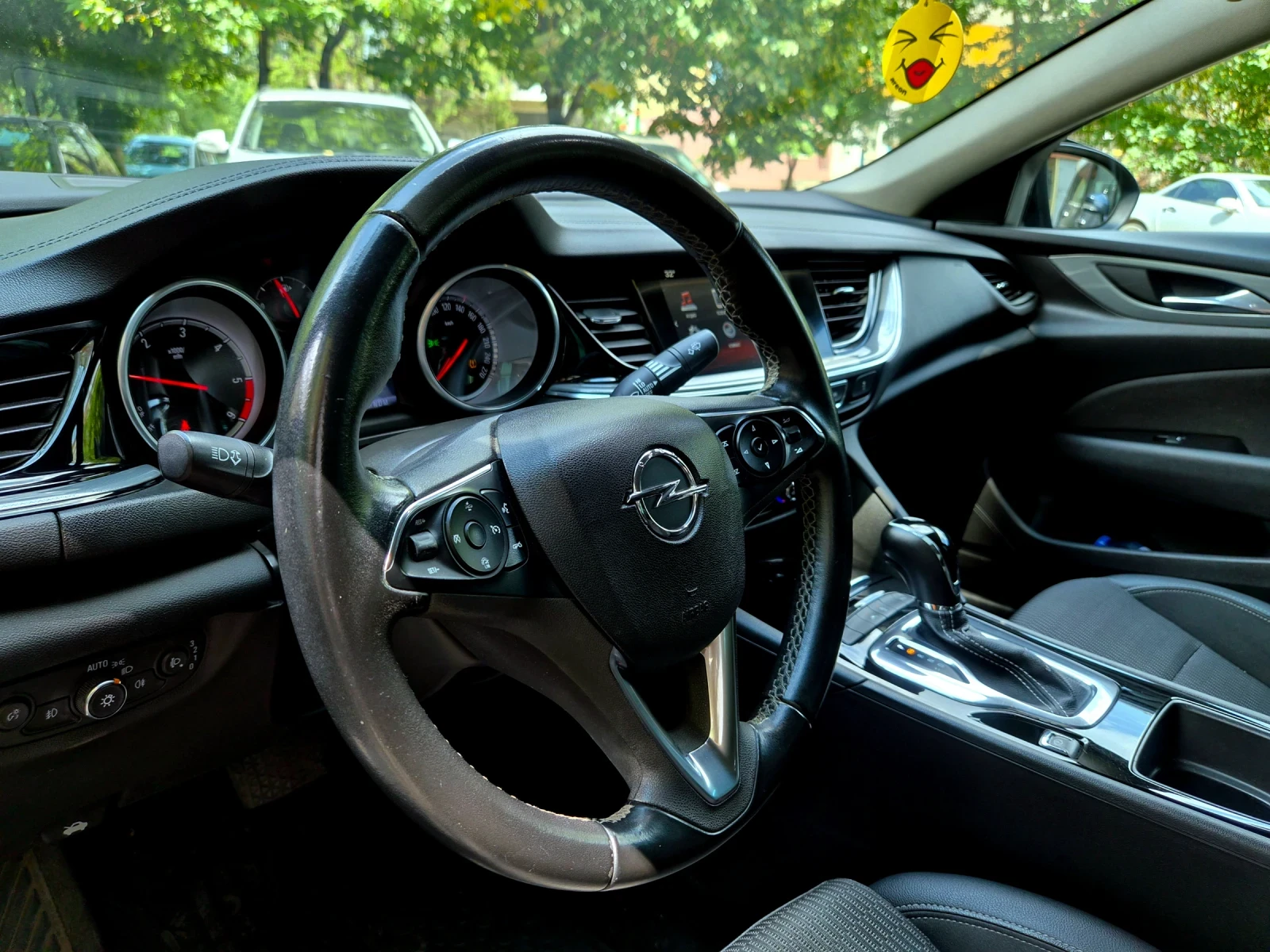 Opel Insignia Grand Sport, снимка 14 - Автомобили и джипове - 55146531