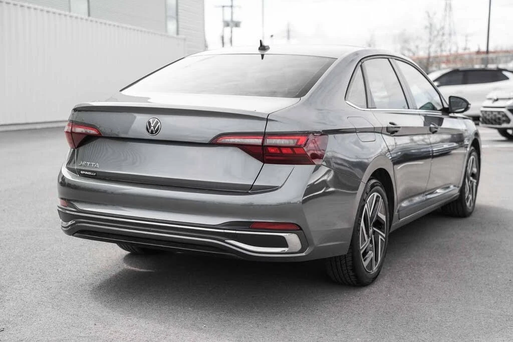 VW Jetta * Highline * FWD * Автокредит * (Цена до България), снимка 5 - Автомобили и джипове - 55463183
