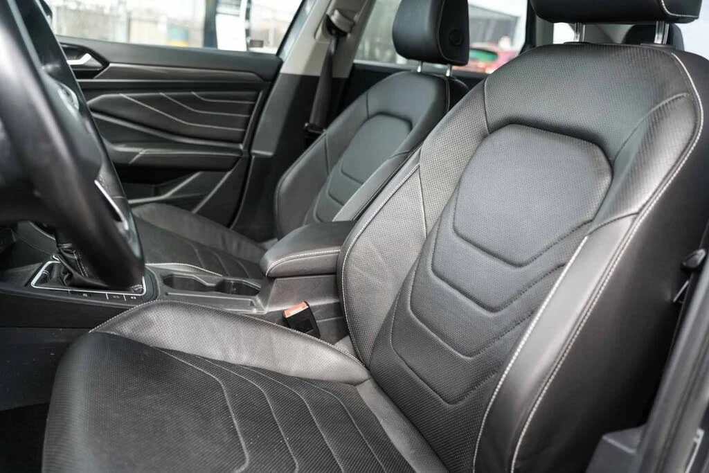 VW Jetta * Highline * FWD * Автокредит * (Цена до България), снимка 9 - Автомобили и джипове - 55463183