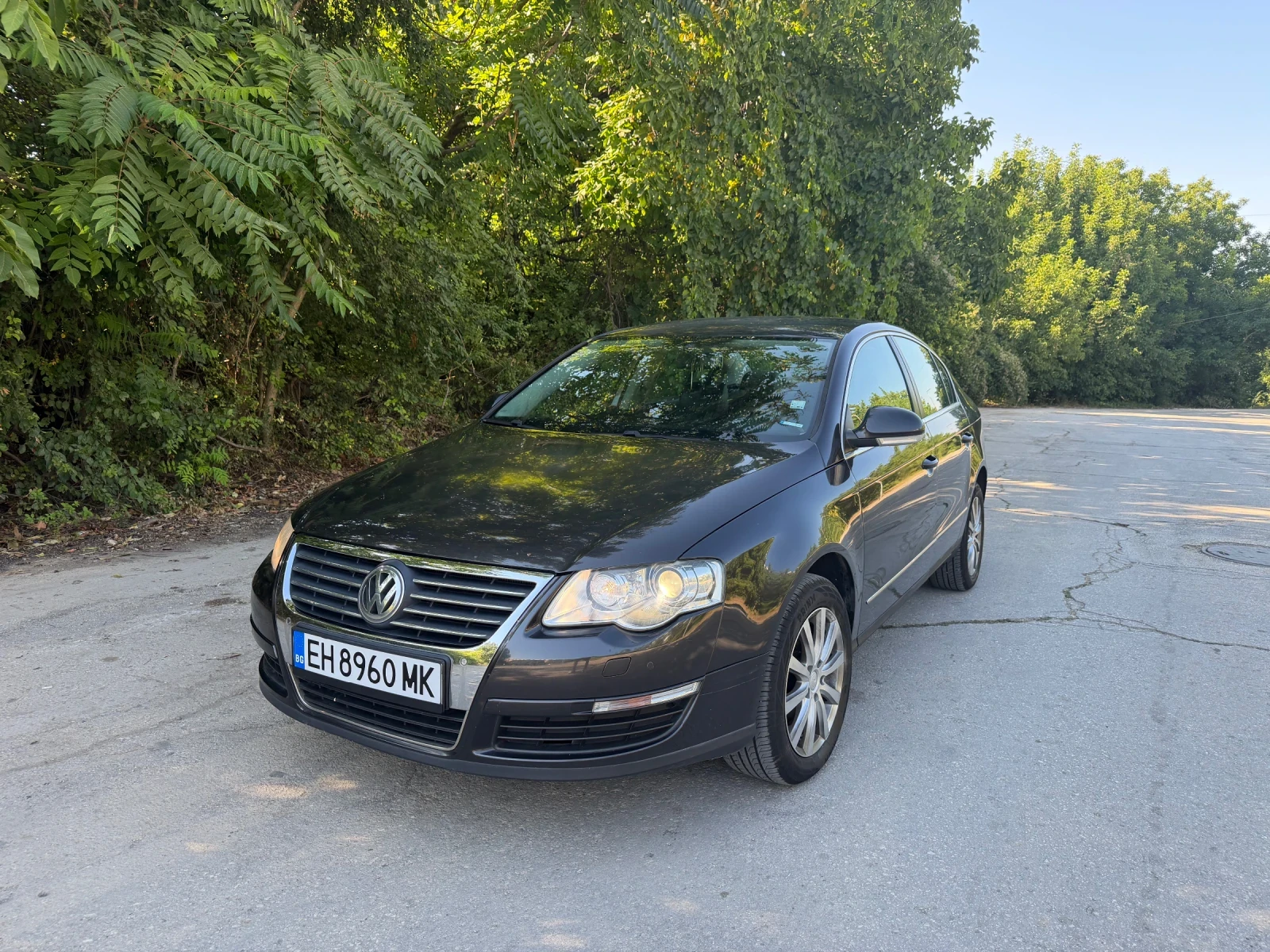 VW Passat Седан* Автоматик* Highline* Подгрев* , снимка 3 - Автомобили и джипове - 55628906