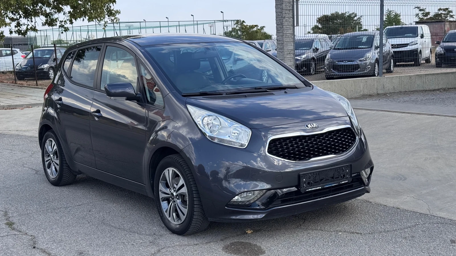 Kia Venga 1.4i 157хил.км* FACE* NAVI* КАМЕРА* , снимка 7 - Автомобили и джипове - 55951016