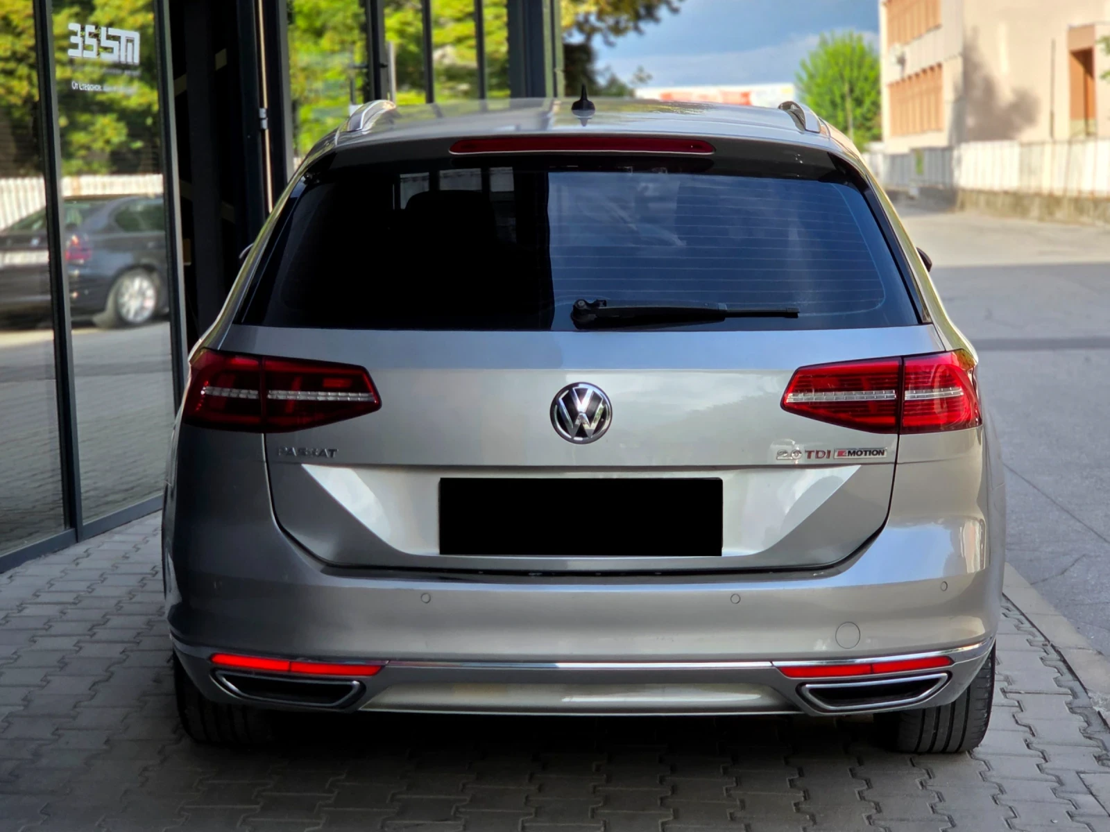 VW Passat 2.0 TDI DSG * Digital * Highline * LED 240 к.с., снимка 5 - Автомобили и джипове - 56087224
