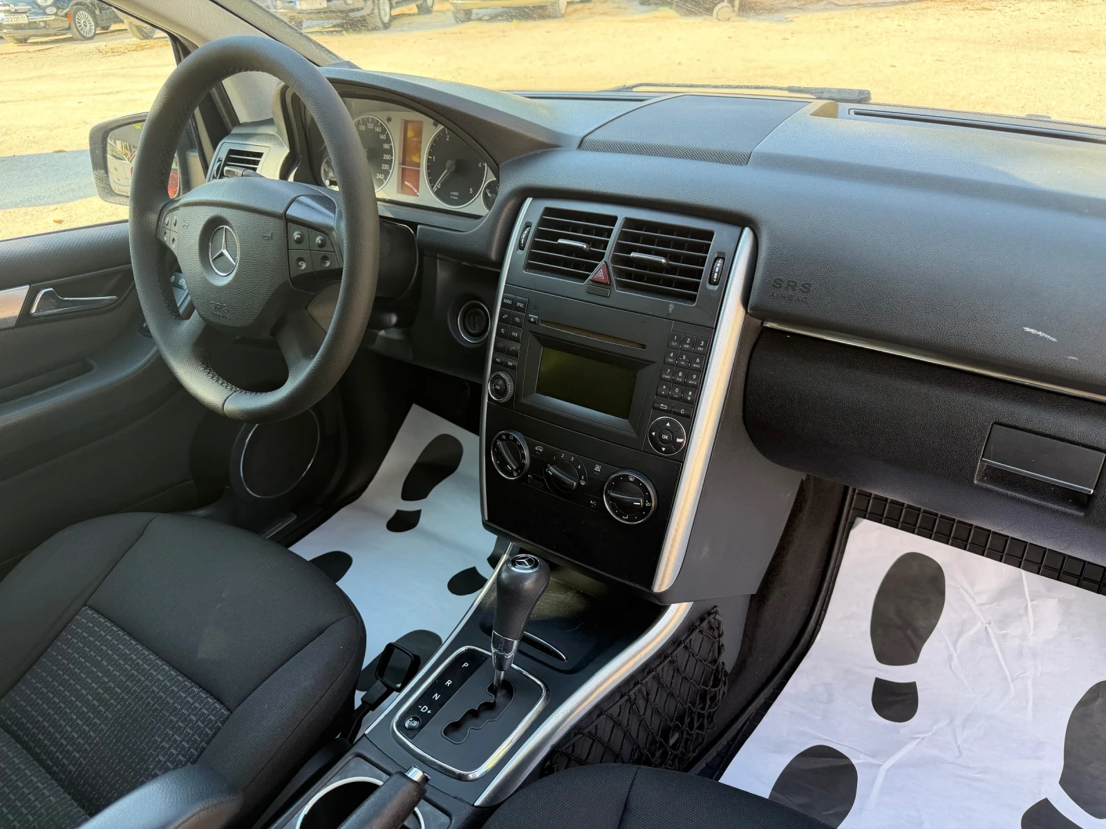 Mercedes-Benz B 180 CDI, снимка 15 - Автомобили и джипове - 56272002