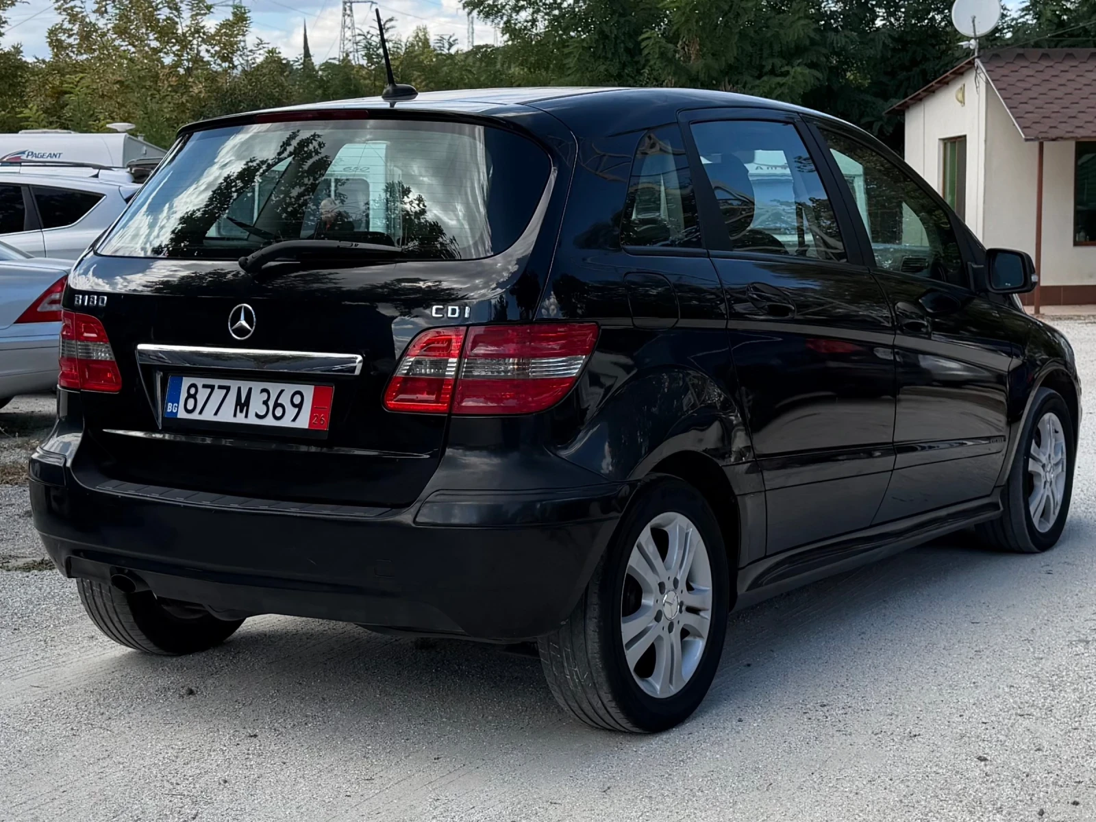 Mercedes-Benz B 180 CDI, снимка 4 - Автомобили и джипове - 56272002