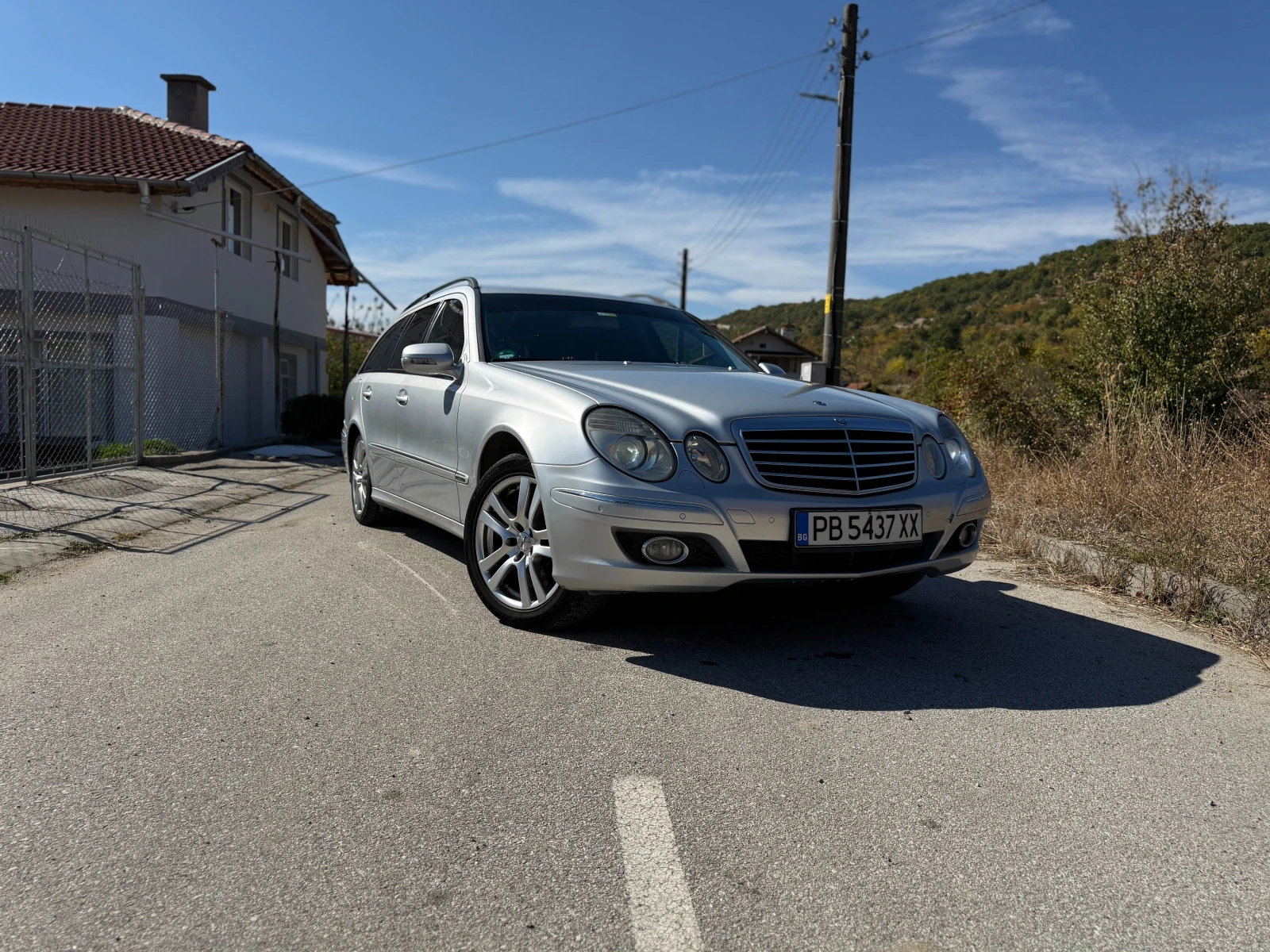 Mercedes-Benz E 320