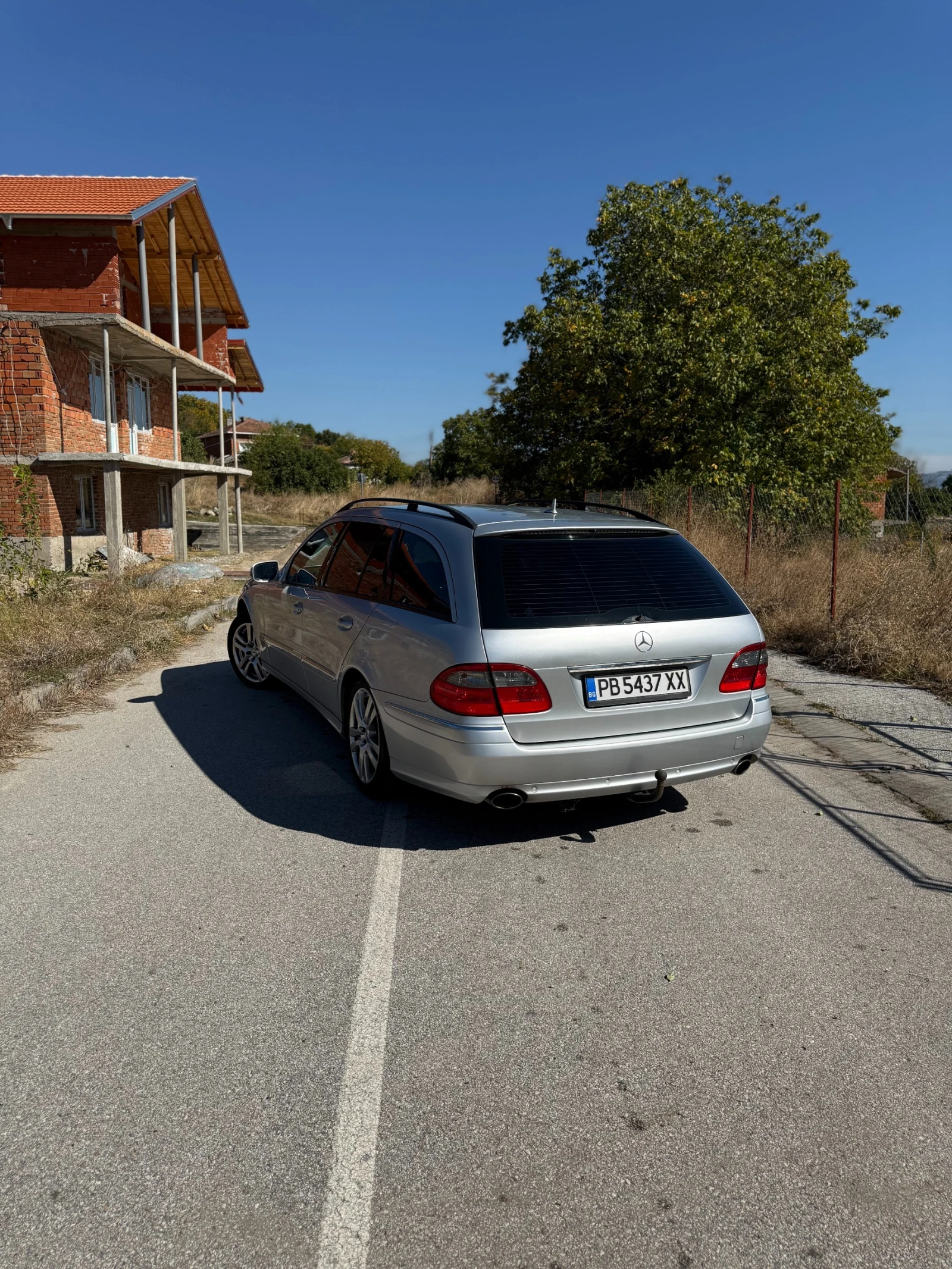 Mercedes-Benz E 320, снимка 3 - Автомобили и джипове - 56485023