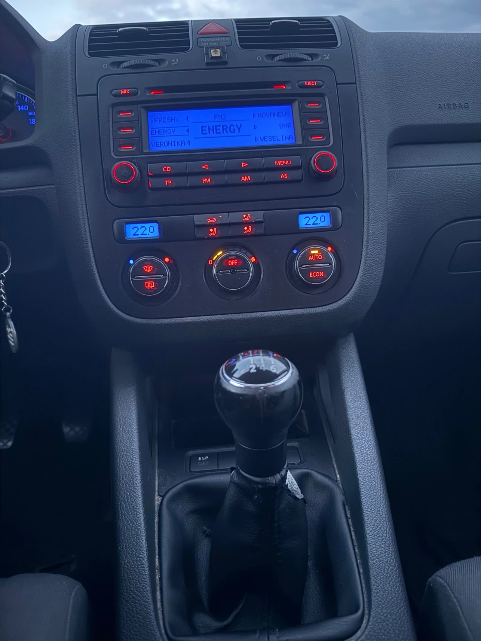 VW Golf 1.6 FSI, 116 к.с., снимка 15 - Автомобили и джипове - 56624978