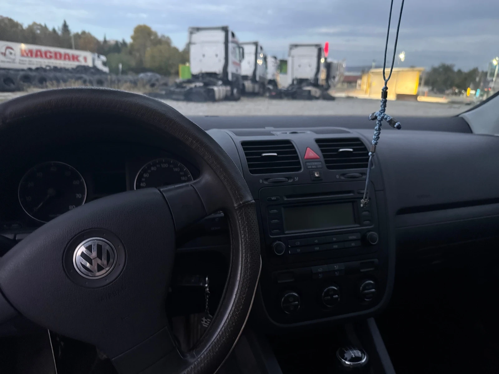 VW Golf 1.6 FSI, 116 к.с., снимка 14 - Автомобили и джипове - 56624978