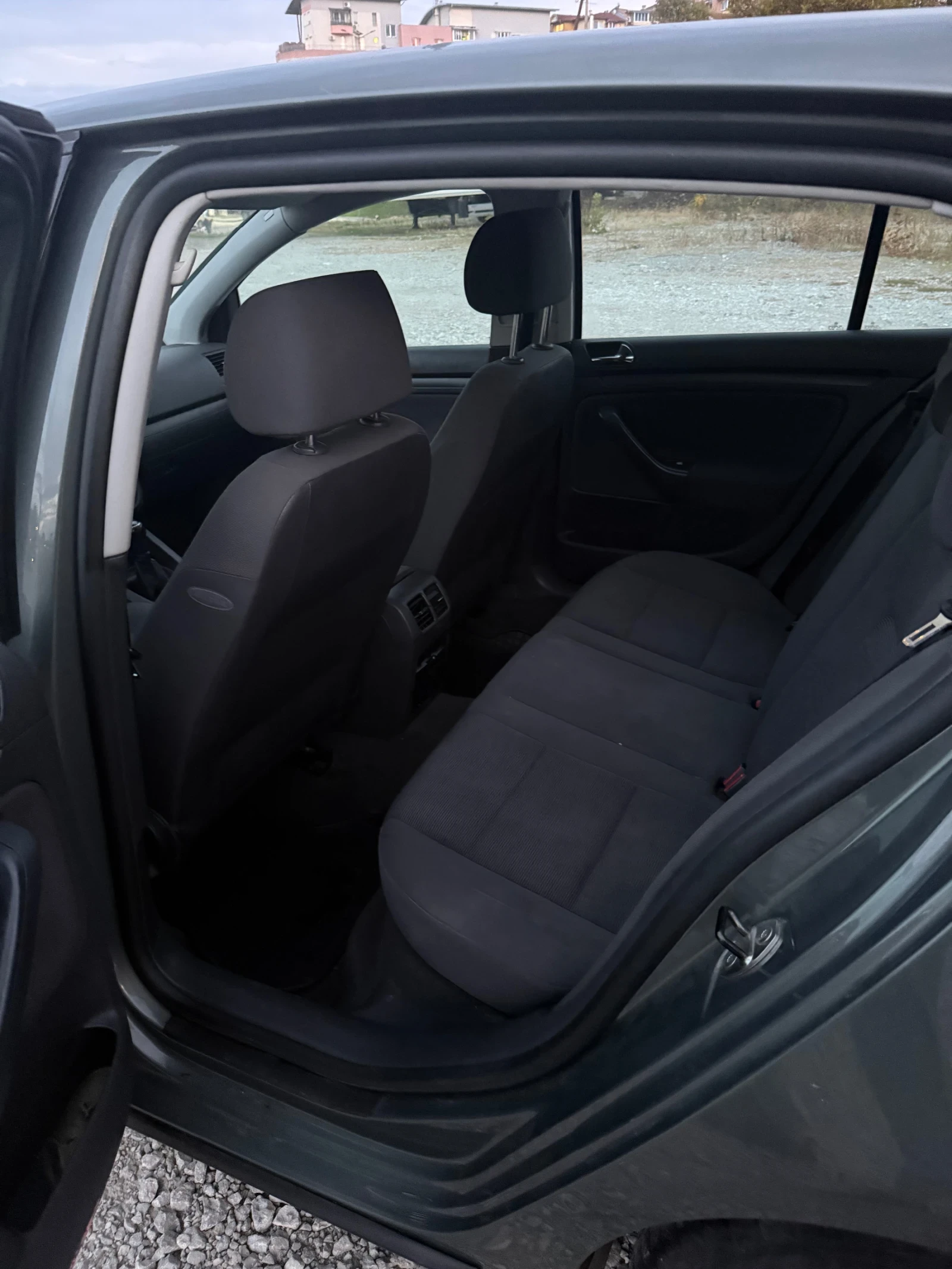 VW Golf 1.6 FSI, 116 к.с., снимка 12 - Автомобили и джипове - 56624978