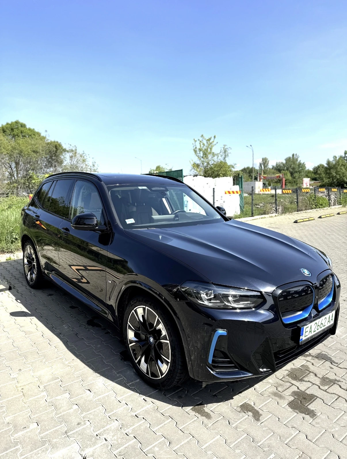 BMW iX3