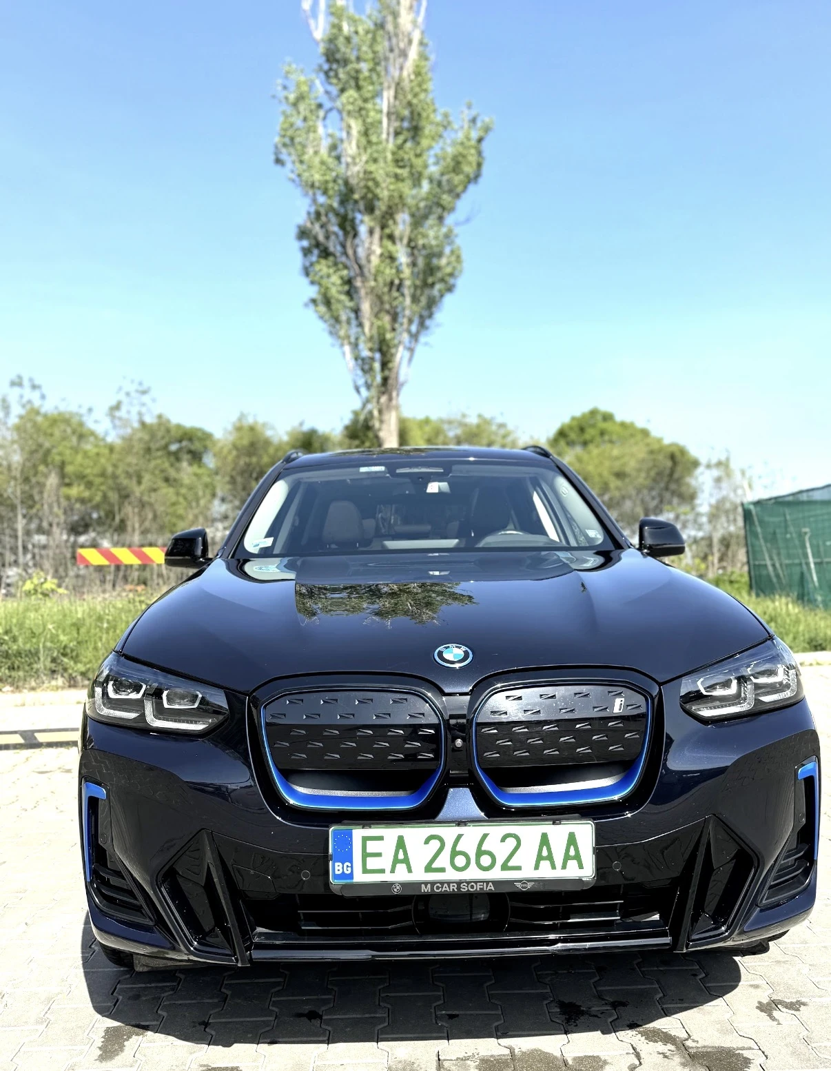 BMW iX3, снимка 2 - Автомобили и джипове - 56686052