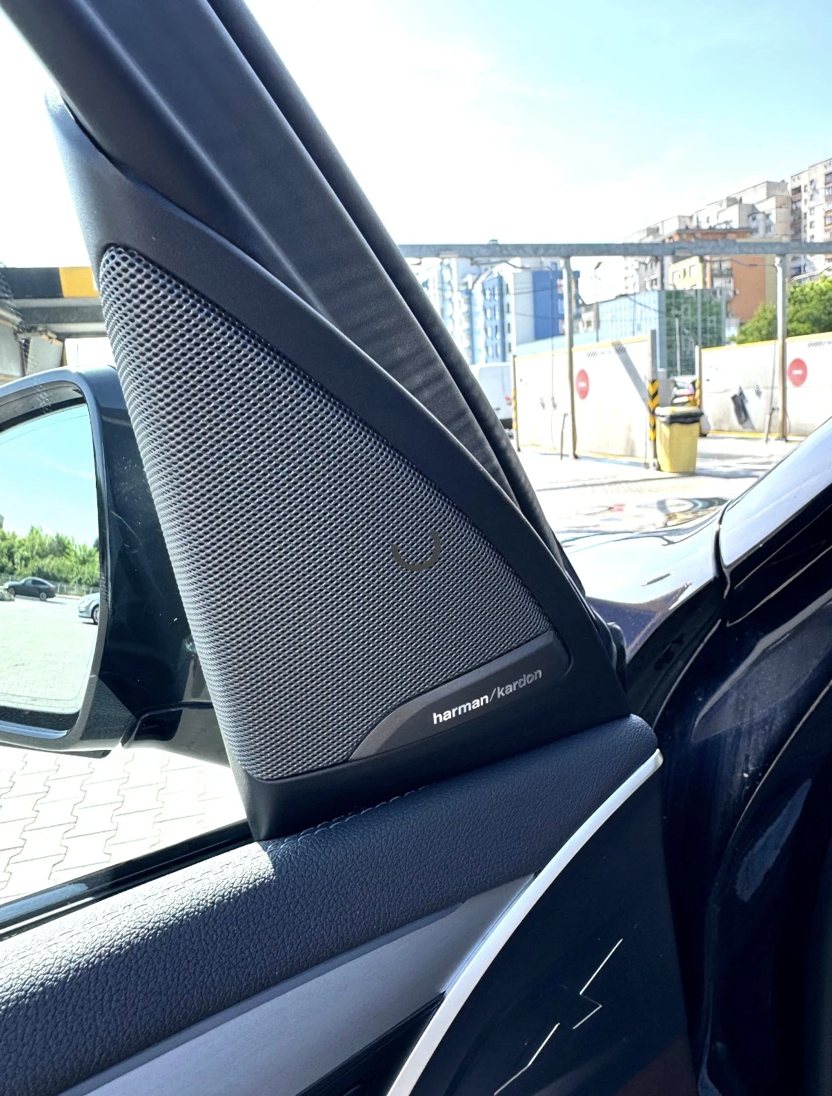 BMW iX3, снимка 4 - Автомобили и джипове - 56686052
