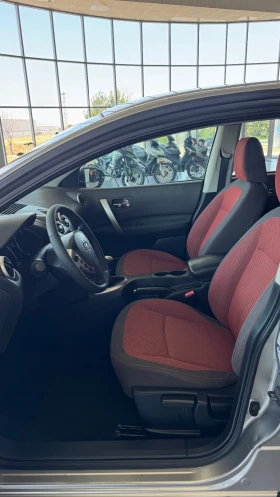 Nissan Qashqai 2.0 - Бензин - 2WD, снимка 6