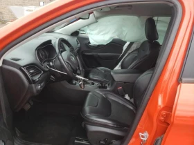 Jeep Cherokee 2.4L 4 4x4 w/Front Whl Drv | Mobile.bg    5