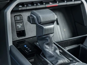 Toyota Tundra * CrewMax Platinum* * Aвтокредит* * Сервизна истор - 40590 € / 79387.14 лв. - 42787709 13