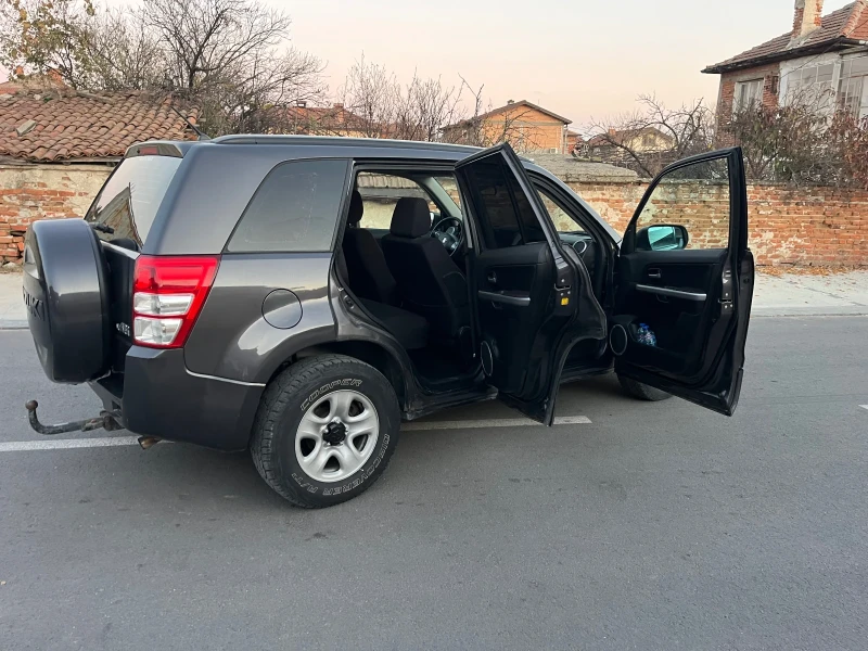 Suzuki Grand vitara 1.9 ddis FACELIFT, снимка 4 - Автомобили и джипове - 47932231