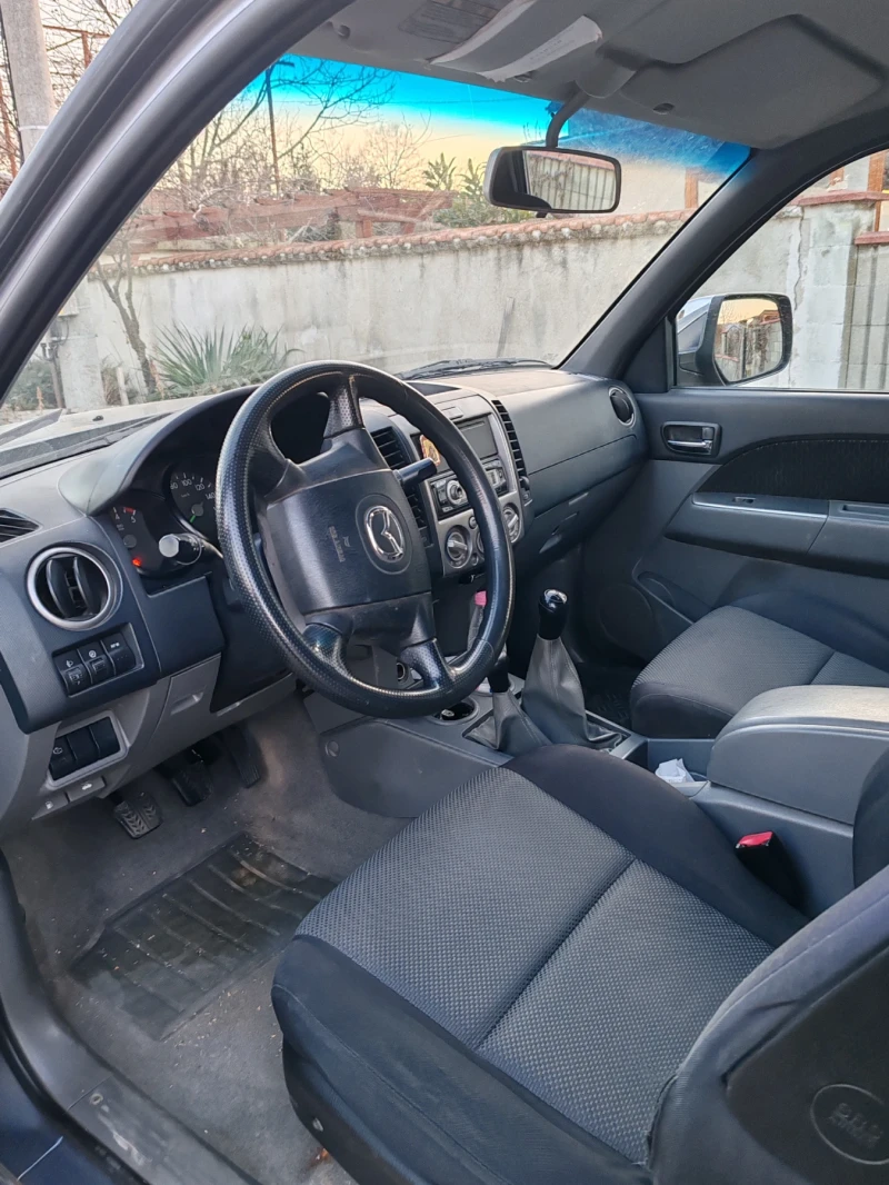 Mazda BT-50, снимка 5 - Автомобили и джипове - 49134754