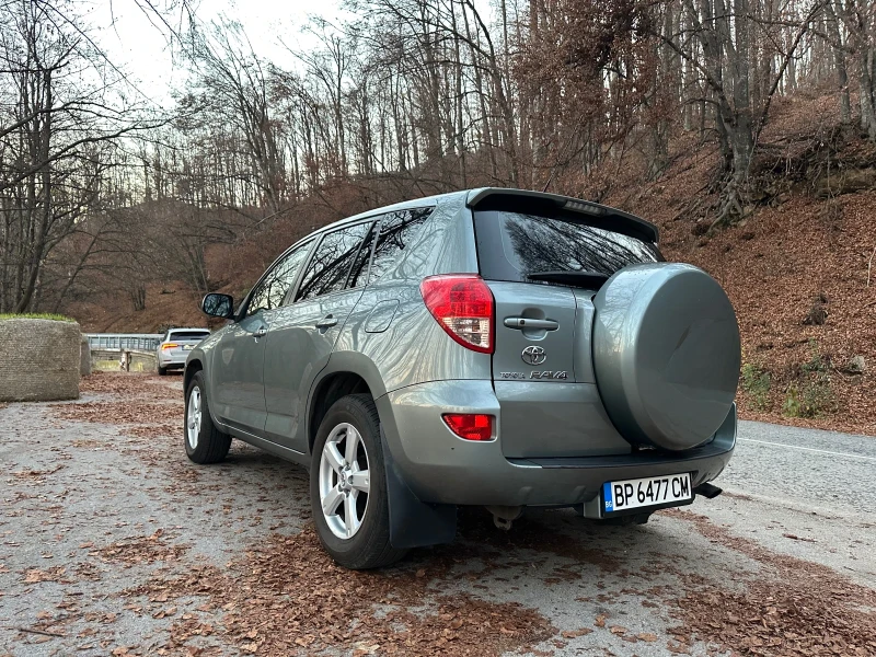 Toyota Rav4, снимка 7 - Автомобили и джипове - 52421809