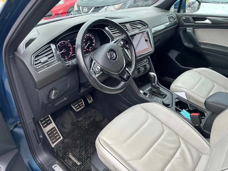 VW Tiguan * HIGHLINE * CARFAX * БЕЗ ПЪРВОНАЧАЛНА ВНОСКА, снимка 9 - Автомобили и джипове - 52807826