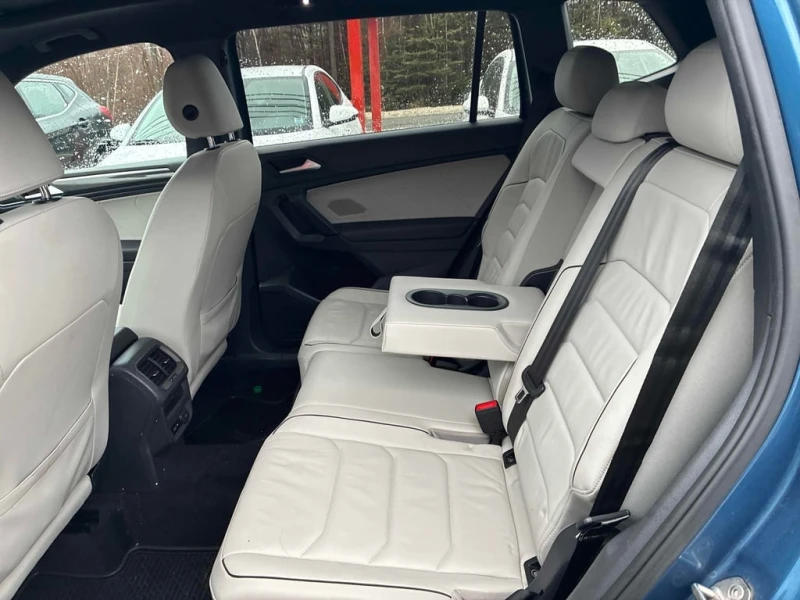 VW Tiguan * HIGHLINE * CARFAX * БЕЗ ПЪРВОНАЧАЛНА ВНОСКА, снимка 10 - Автомобили и джипове - 52807826