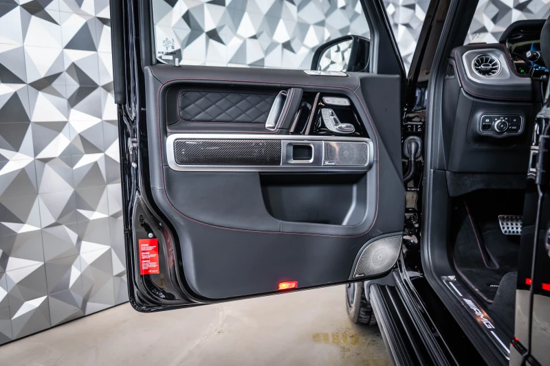 Mercedes-Benz G 63 AMG Carbon* Burmester* 360, снимка 7 - Автомобили и джипове - 52885835
