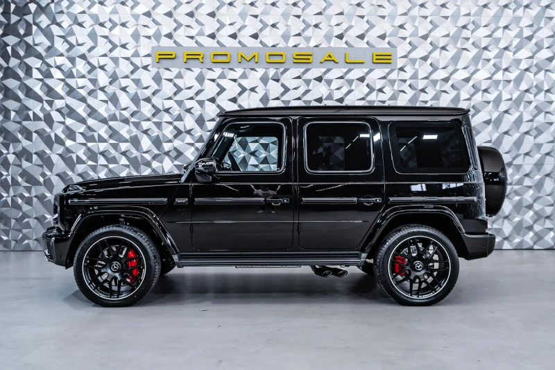 Mercedes-Benz G 63 AMG Carbon* Burmester* 360, снимка 3 - Автомобили и джипове - 52885835