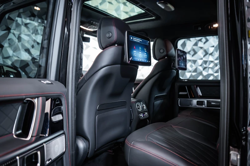 Mercedes-Benz G 63 AMG Carbon* Burmester* 360, снимка 14 - Автомобили и джипове - 52885835